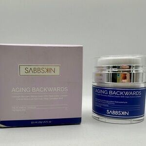 Purple Anti-Aging Retinol Moisturizer